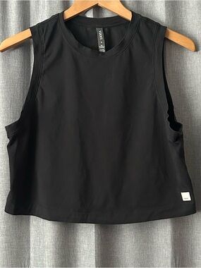 Vuori Feather Crop Tank